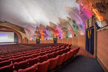 Avalon Theatre, Catalina Island, California (outside Los Angeles and San Francisco): Auditorium Right Sidewall