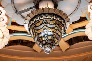 Avalon Theatre, Catalina Island, California (outside Los Angeles and San Francisco): Central Light Fixture Rotating Centrepiece