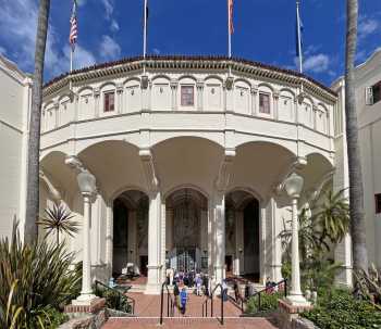 Avalon Theatre, Catalina Island, California (outside Los Angeles and San Francisco): Entrance Façade