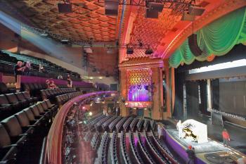 El Capitan Theatre, Hollywood, Los Angeles: Hollywood: View across Auditorium from House Right