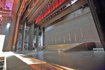 El Capitan Theatre, Hollywood, Los Angeles: Hollywood: Stage from Footlights