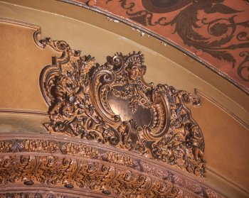 Palace Theatre, Los Angeles, Los Angeles: Downtown: Plasterwork above Proscenium Arch from side