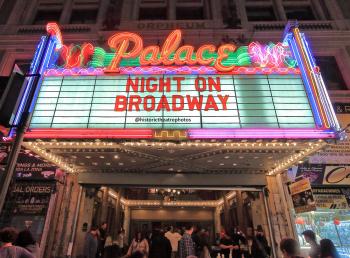 Palace Theatre, Los Angeles, Los Angeles: Downtown: Marquee - Night On Broadway 2017