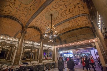 Palace Theatre, Los Angeles, Los Angeles: Downtown: Entrance Lobby at Night On Broadway 2018