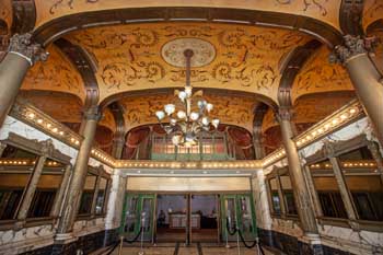 Palace Theatre, Los Angeles, Los Angeles: Downtown: Entrance Lobby from front