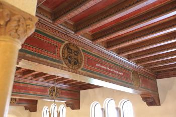 Royce Hall, UCLA, Los Angeles: Greater Metropolitan Area: Lobby ceiling beams from Balcony promenade