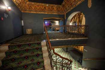 The United Theater on Broadway, Los Angeles, Los Angeles: Downtown: Mezzanine to Balcony Stairs