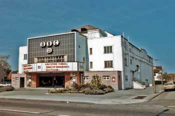 Exterior in April 1984, courtesy Flickr user <i>dusashenka</i> (JPG)