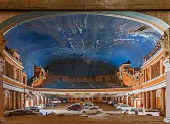 Capitol Theatre: Auditorium from Stage, courtesy <i>Alain-Proust</i>