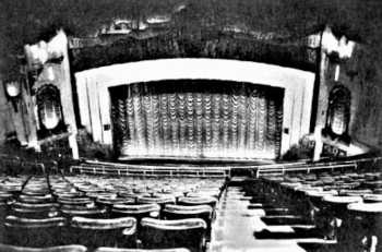 Interior, courtesy Cinema Treasures user <i>film</i>