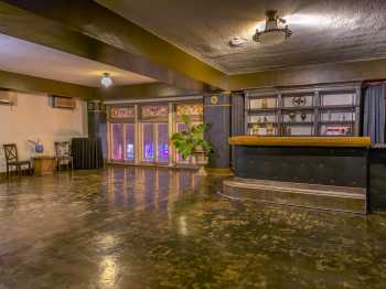 Fountain Square Theatre: Balcony Bar