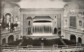 Auditorium and stage in 1928 (JPG)