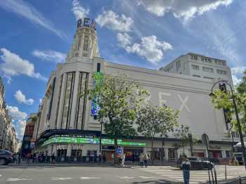 Le Grand Rex: Exterior
