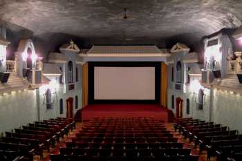 Auditorium in 2011, courtesy Cinema Treasures user <i>Rivalin</i> (JPG)