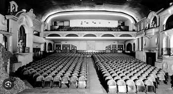 Auditorium from Screen, courtesy <i>Arnaud Gib</i> (JPG)