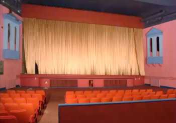 Interior in late 1990s / early 2000s, courtesy <i>Scottish Cinemas</i> (JPG)