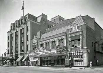 Exterior in 1944, courtesy <i>Lou Rugani</i> (JPG)