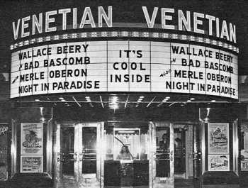 Entrance in 1946, courtesy Cinema Treasures user <i>Comfortably Cool</i>