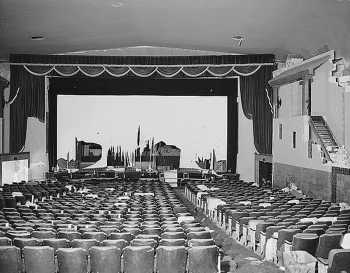 Interior of the Whittier Theatre in 1988, courtesy Library of Congress (JPG)