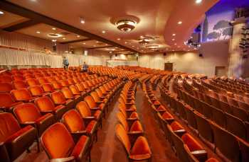 Alex Theatre, Glendale, Los Angeles: Greater Metropolitan Area: Looking across Orchestra from House Right