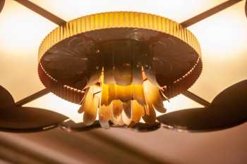 Alex Theatre, Glendale, Los Angeles: Greater Metropolitan Area: Light fixture closeup