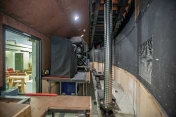 Alex Theatre, Glendale, Los Angeles: Greater Metropolitan Area: Orchestra Pit Lift 3