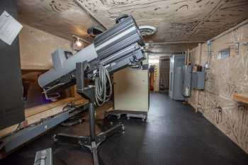 Alex Theatre, Glendale, Los Angeles: Greater Metropolitan Area: Projection Booth from House Left