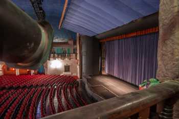 Arlington Theatre, Santa Barbara: Stage from House Right