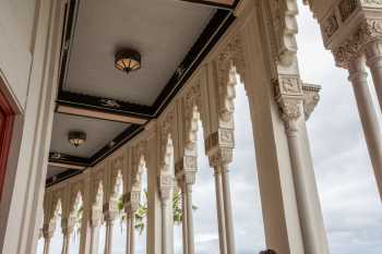 Avalon Theatre, Catalina Island, California (outside Los Angeles and San Francisco): Promenade Colonnade Closeup