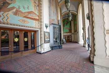 Avalon Theatre, Catalina Island, California (outside Los Angeles and San Francisco): Exterior Ticket Lobby