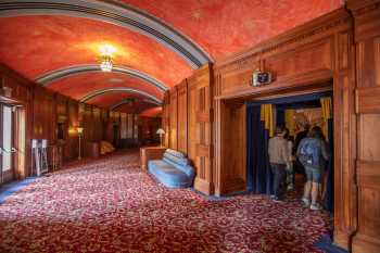 Avalon Theatre, Catalina Island, California (outside Los Angeles and San Francisco): Auditorium Promenade