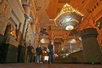 The lobby on 23rd March 2006, prior to reopening, courtesy San Antonio Express-News (JPG)