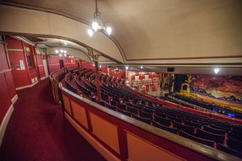 Bristol Hippodrome, United Kingdom: outside London: Grand Circle rear corridor