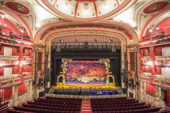 Bristol Hippodrome, United Kingdom: outside London: Stage from Grand Circle