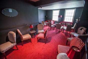 Bristol Hippodrome, United Kingdom: outside London: Ambassador Lounge 3