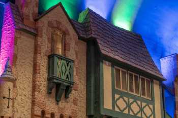 Chateau Theatre, Rochester, American Midwest (outside Chicago): House Right Closeup