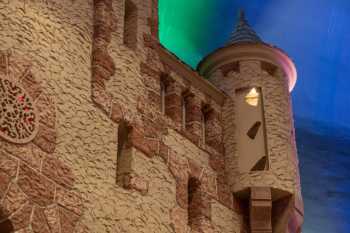 Chateau Theatre, Rochester, American Midwest (outside Chicago): House Right Closeup