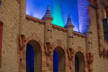 Chateau Theatre, Rochester, American Midwest (outside Chicago): House Right Closeup
