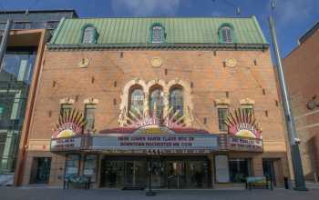 Chateau Theatre, Rochester, American Midwest (outside Chicago): Exterior