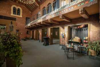 Chateau Theatre, Rochester, American Midwest (outside Chicago): Lobby