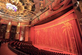 TCL Chinese Theatre, Hollywood: Auditorium from cross-aisle House Right