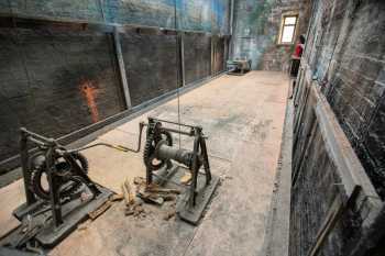 Citizens Theatre, Glasgow, United Kingdom: outside London: Winches at floor level