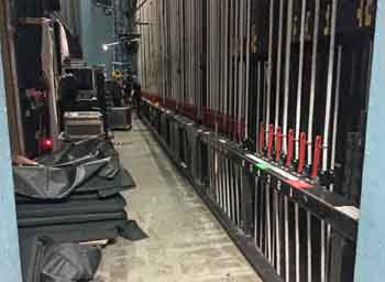 Dolby Theatre, Hollywood: Counterweight Lock Rail