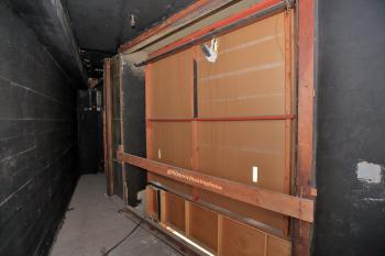 Earl Carroll Theatre, Hollywood: Behind house right side stage