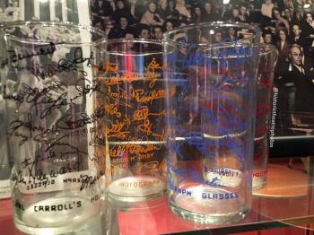 Earl Carroll Theatre, Hollywood, Los Angeles: Hollywood: Earl Carroll Theatre Celebrity Autograph Glasses Set 2