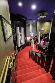 Earl Carroll Theatre, Hollywood: Stairs from Ladies Lounge