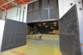 Earl Carroll Theatre, Hollywood: Dock door to Stage