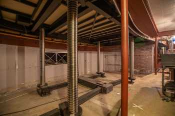 Embassy Theatre, Fort Wayne, American Midwest (outside Chicago): Orchestra Pit Lift, as seen from Stage Left