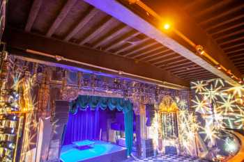 Fonda Theatre, Hollywood, Los Angeles: Hollywood: Stage and Auditorium ceiling