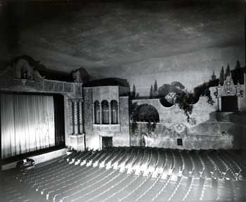 Auditorium House Right in 1930 (JPG)